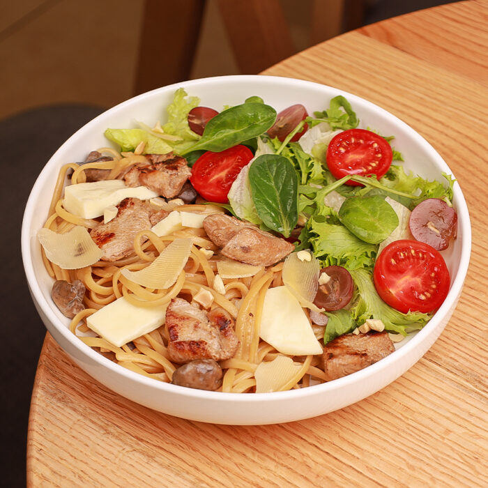 Salad pasta Chicken Cheese