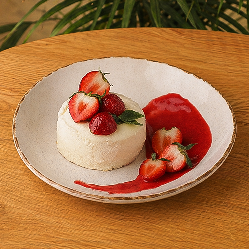 Cheese casserole with strawberry jam